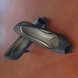 kelly & katie black peep to pumps. Size 6.5